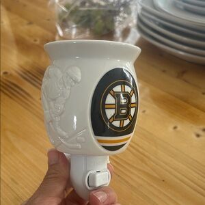 Scentsy White and Black Hockey Warmer